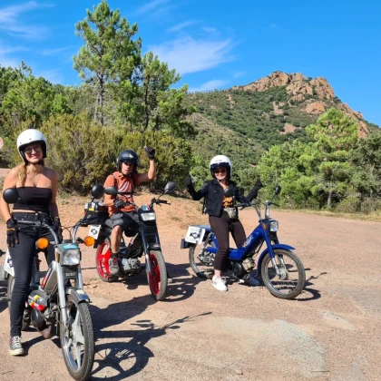 Activité printemps var balade en mobylette