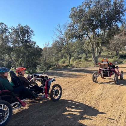 Balade en famille en swincar électrique à Agay