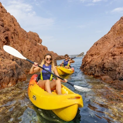 Sea kayak in the Esterel coves