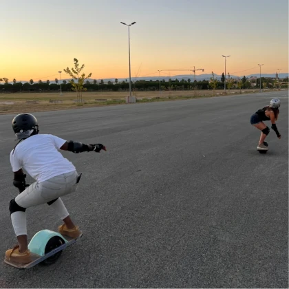 All-terrain activity Frejus onewheel skateboard