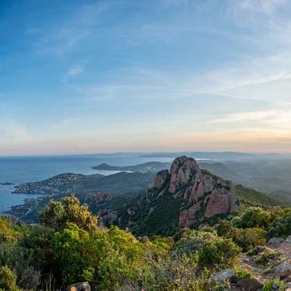 Can I go to the Esterel Massif during summertime?