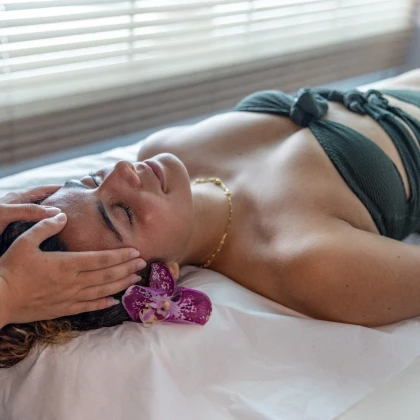 Massage visage en Thalasso à Fréjus