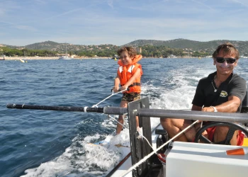 Waterskiing for kids - Expérience Côte d'Azur