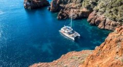 Catamaran in Saint Raphaël - Expérience Côte d'Azur