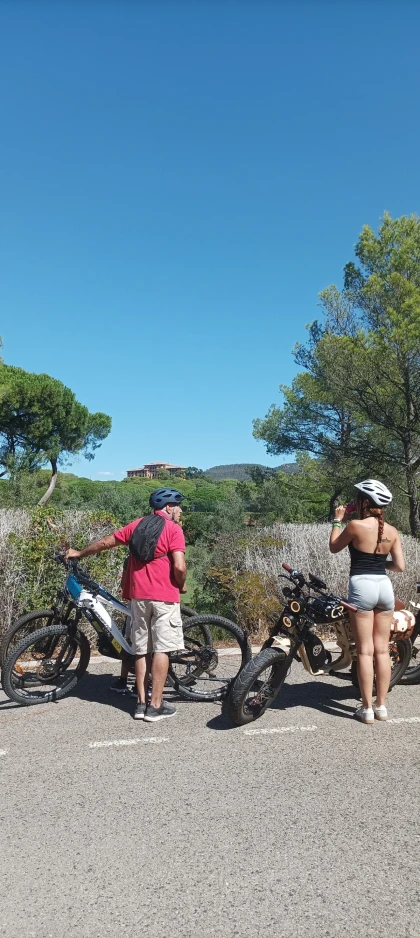 Electric mountain bike wine tour - in the heart of the Esterel region - Expérience Côte d'Azur