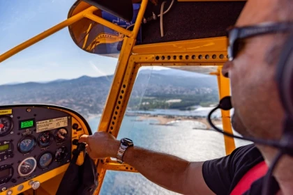 Ultralight Aircraft Flight- The yellow planes of Fréjus - Expérience Côte d'Azur