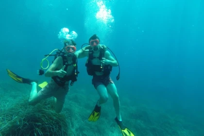 Duo Diving Baptism at Calanque Saint Barthélemy - Expérience Côte d'Azur