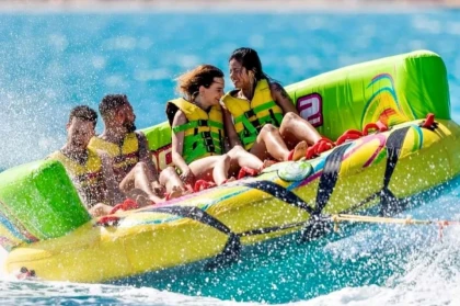 Towed buoy in Fréjus: laughter and sensations in the Mediterranean - Expérience Côte d'Azur