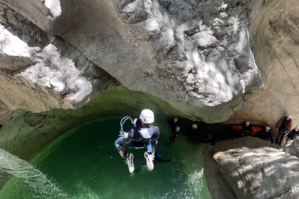 Riolan Canyon - Level 2 - Intermediar - Expérience Côte d'Azur