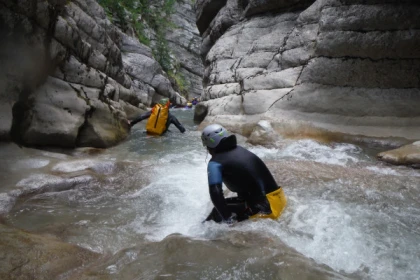 Canyoning la clue de Saint Auban, 1/2 day (+ 14 years old) - Expérience Côte d'Azur
