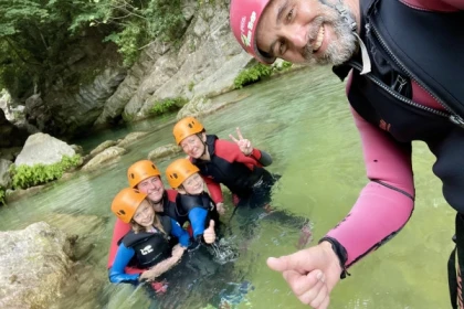 Guided canyoning in the Gorges du Loup with jumps and natural slides - Expérience Côte d'Azur