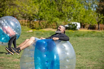 Corporate Challenge: bubble foot tournament, archery bump, laser game & Co - Expérience Côte d'Azur