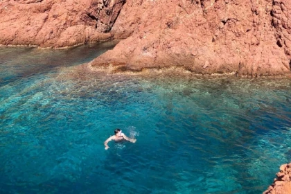 THE UNFORGETTABLE: CALANQUES EXCURSION + SUNSET APERITIF COMBO - Expérience Côte d'Azur