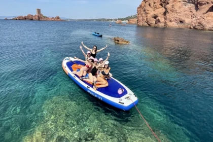 THE UNFORGETTABLE: CALANQUES EXCURSION + SUNSET APERITIF COMBO - Expérience Côte d'Azur