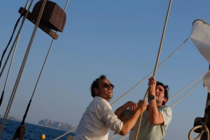 Sailing cruise : Château d'If and the Frioul calanques - Expérience Côte d'Azur