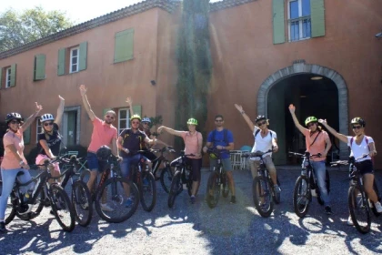 Biking wine tour in the Gulf of Saint-Tropez - Expérience Côte d'Azur