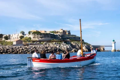 Half-day cruise onboard a traditional barquette - Expérience Côte d'Azur