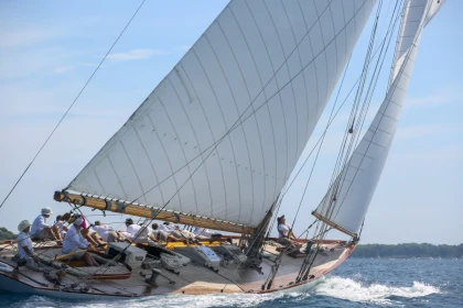 Departure Saint-Raphaël | Day with Meal | Les Voiles de Saint-Tropez - Expérience Côte d'Azur
