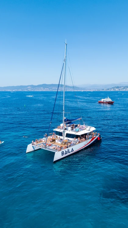 Sortie catamaran voiles de Saint Tropez