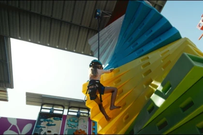 Entrée Zigoto parc - Escalade et Trampoline à Puget sur Argens - app.name