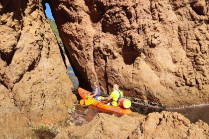 Criques et calanques de l'Estérel en kayak