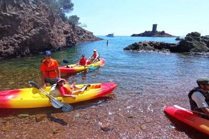 kayak face à l'Ile d'Or