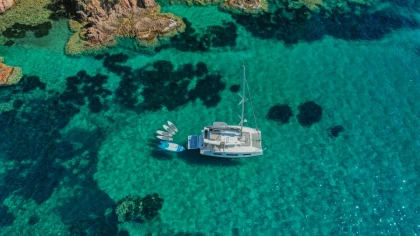 PRIVATE catamaran excursion 1/2 Day - NOMAD3 - Expérience Côte d'Azur