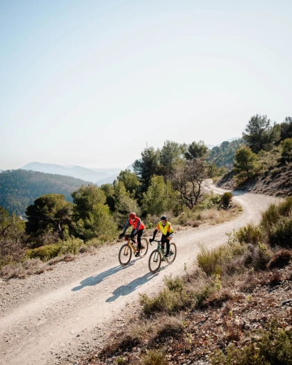 Explore the Nice hinterland by gravel bike - Expérience Côte d'Azur