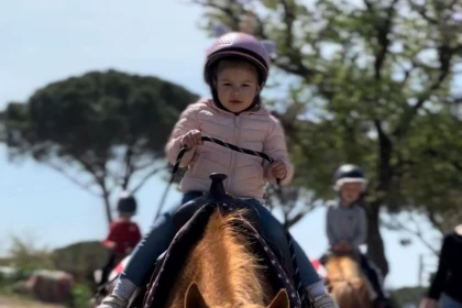 1h horseback ride in the Esterel massif - PROMO - Expérience Côte d'Azur