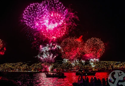 Boat trip - fireworks -Golfe Fréjus/Saint-Raphaël - Expérience Côte d'Azur