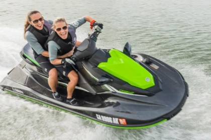 Guided jet ski tour Bay of Issambres 1h - Expérience Côte d'Azur