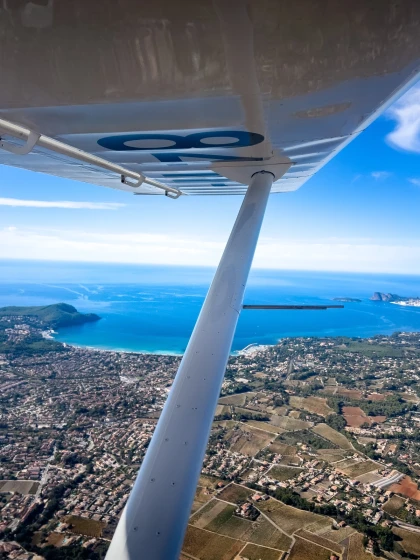 ULM Flight Introduction in Cuers - Var - Expérience Côte d'Azur