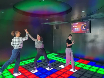 Jeux multi-activités en intérieur -  au Cap Grand Bleu à Saint Raphaël - app.name