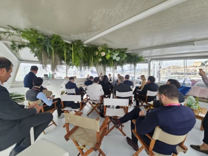 Study Day at Sea: Seminar and Meeting on Board a Catamaran - Expérience Côte d'Azur
