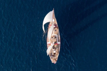 The sails of Saint-Tropez from La Brigante - Expérience Côte d'Azur