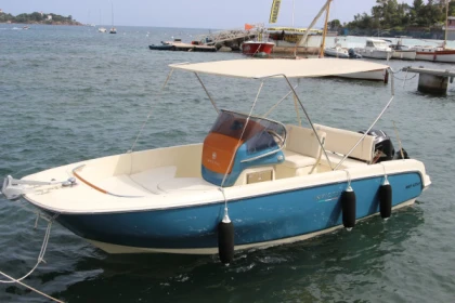 Boat rental - Invictus 200FX (115CV) - Agay - Expérience Côte d'Azur