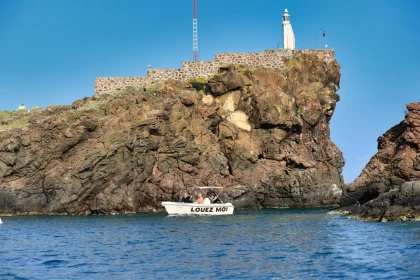 Your boat rental in Frejus with no-license needed - discover Esterel coastline - Expérience Côte d'Azur