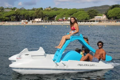 Pedal boat rental - Expérience Côte d'Azur