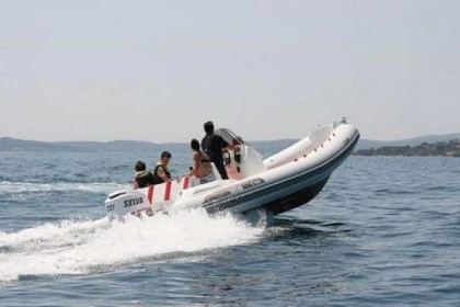 JAGUAR rental - SP Marine - Expérience Côte d'Azur