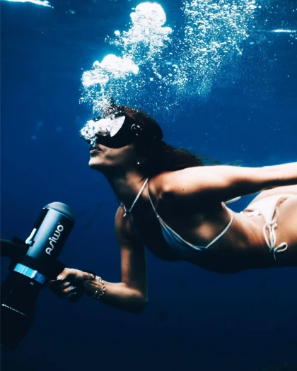 U1 underwater scooter day rental - Delivery included - Expérience Côte d'Azur