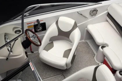 KINOU rental - SP Marine - Expérience Côte d'Azur