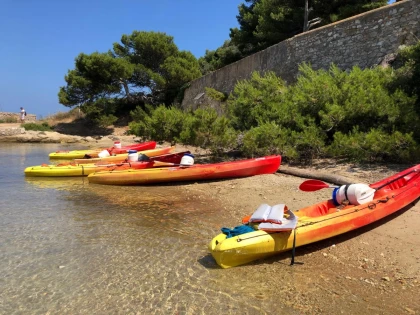 Multi-activities kayaking on Sainte-Marguerite Island - Special Groups - Expérience Côte d'Azur