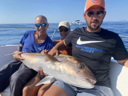 Pêche sportive en bateau - app.name