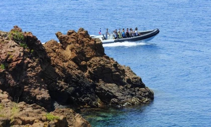 Semi-rigid privatization: exploration of the secret coves of the French Riviera - Expérience Côte d'Azur