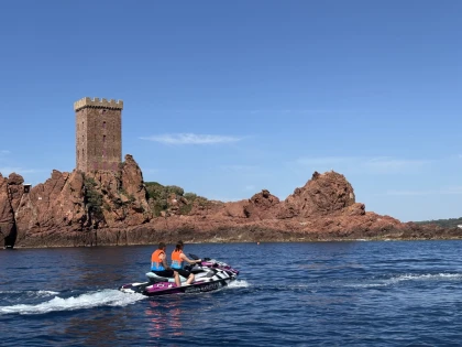Jet Ski Tour at Port Fréjus – Heading to Estérel & Île d’Or - Expérience Côte d'Azur