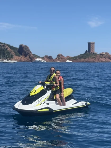 JET-SKI Tour 1 Hour "Ile d'Or" - Expérience Côte d'Azur