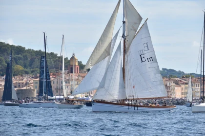 Saint-Tropez Sailing Regatta – Sailing Trip with Picnic - Expérience Côte d'Azur