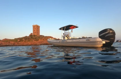 Saint-Raphaël: Sunset Snorkeling + Aperitif - Expérience Côte d'Azur