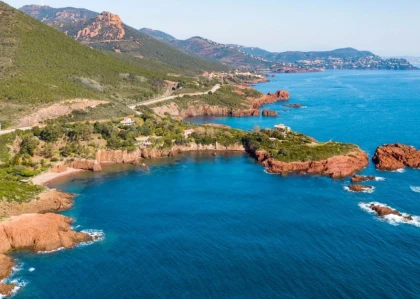 Unusual road trip in a comfortable van - Expérience Côte d'Azur