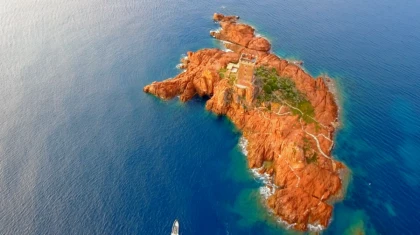 Simone - Calanques Esterel - app.name